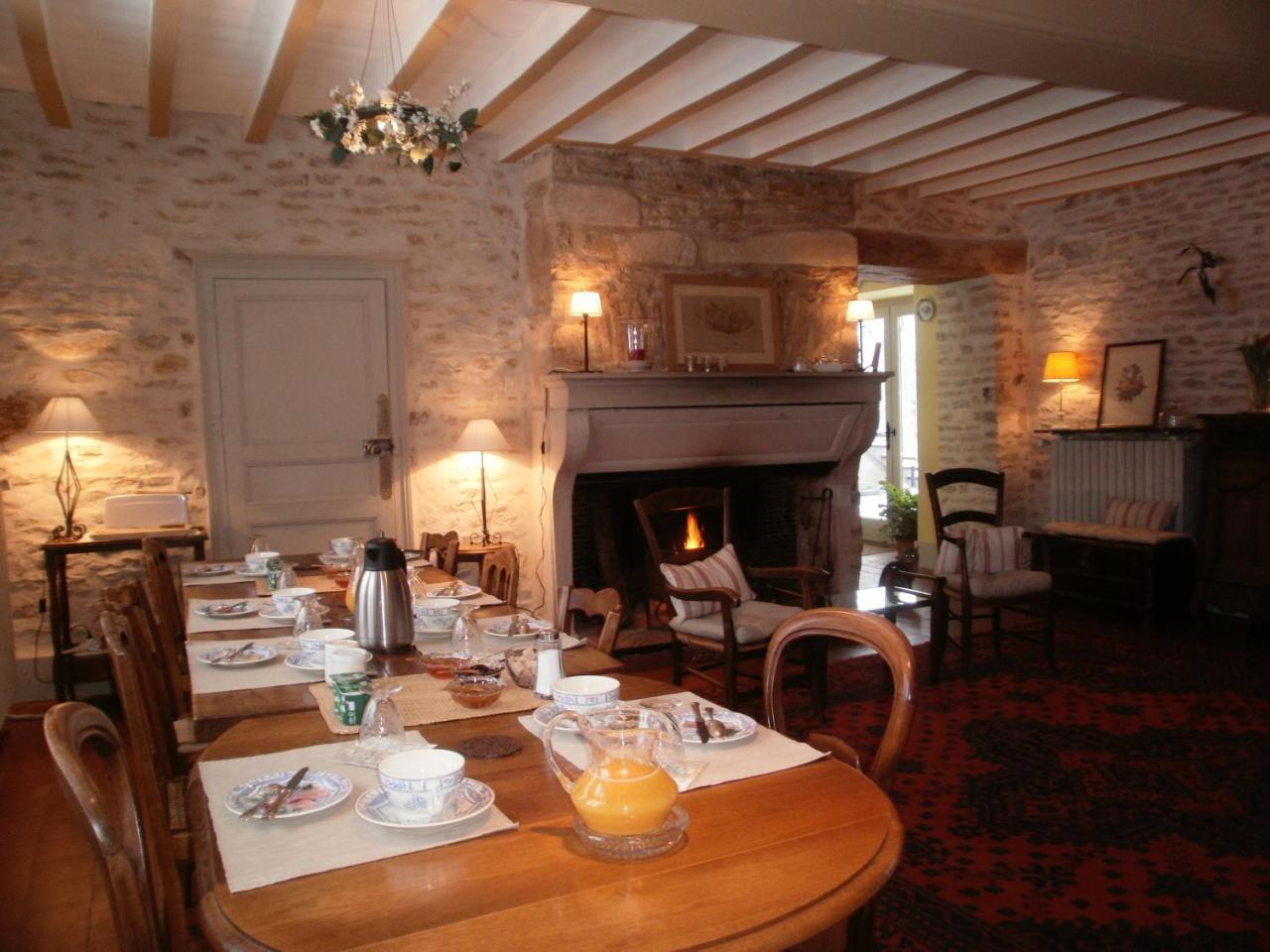 Joux-la-Ville Val De La Nef B&B 외부 사진